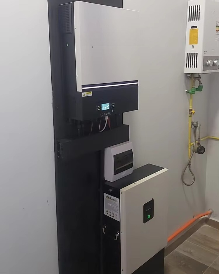 51.2V Residential Roof 20KW 15 - Solar Panel System 10Kw 评论和价格